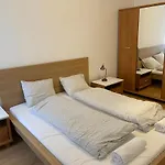 Broadway Apartman