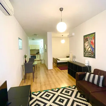 Broadway Apartmán *
