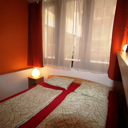 Broadway * Budapesta