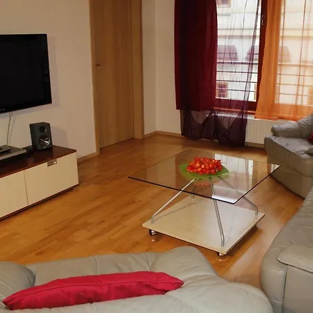 아파트 브로드웨이 아파트먼트 *