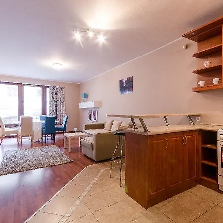 Apartment Broadway